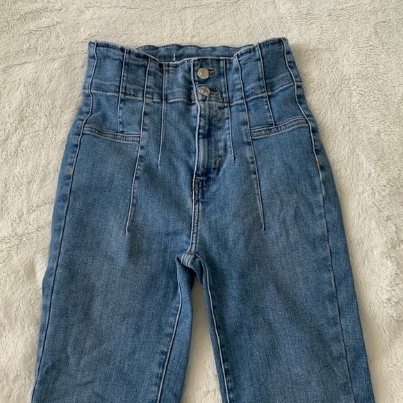 📘Free Your Soul💙Free People Super High Rise Flare Jeans -Size 25 - Picture 4 of 10